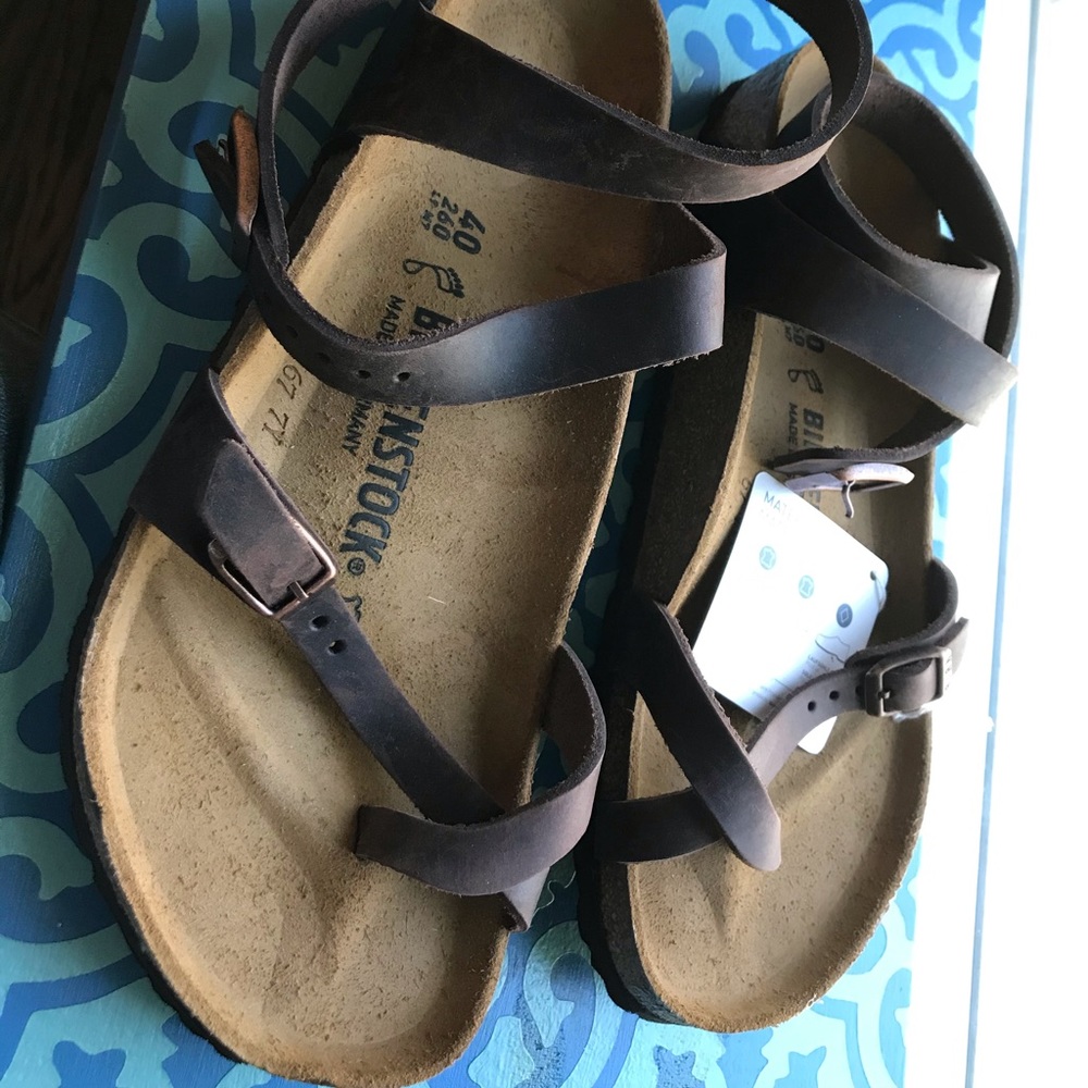 NWT BIRKENSTOCK Yara in oiled leather, 9
